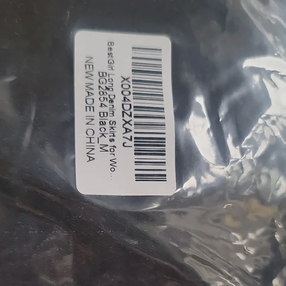 BESTGIRL - Medium Black Denim Maxi Skirt with Beige Rose Embroidery - Picture 6 of 9